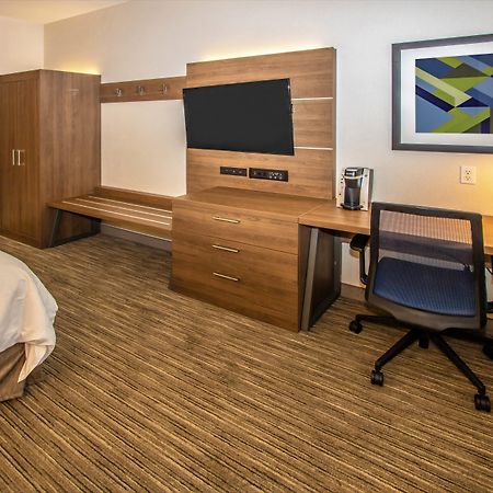 Holiday Inn Express Hotel & Suites Roseville - Galleria Area By Ihg Kültér fotó