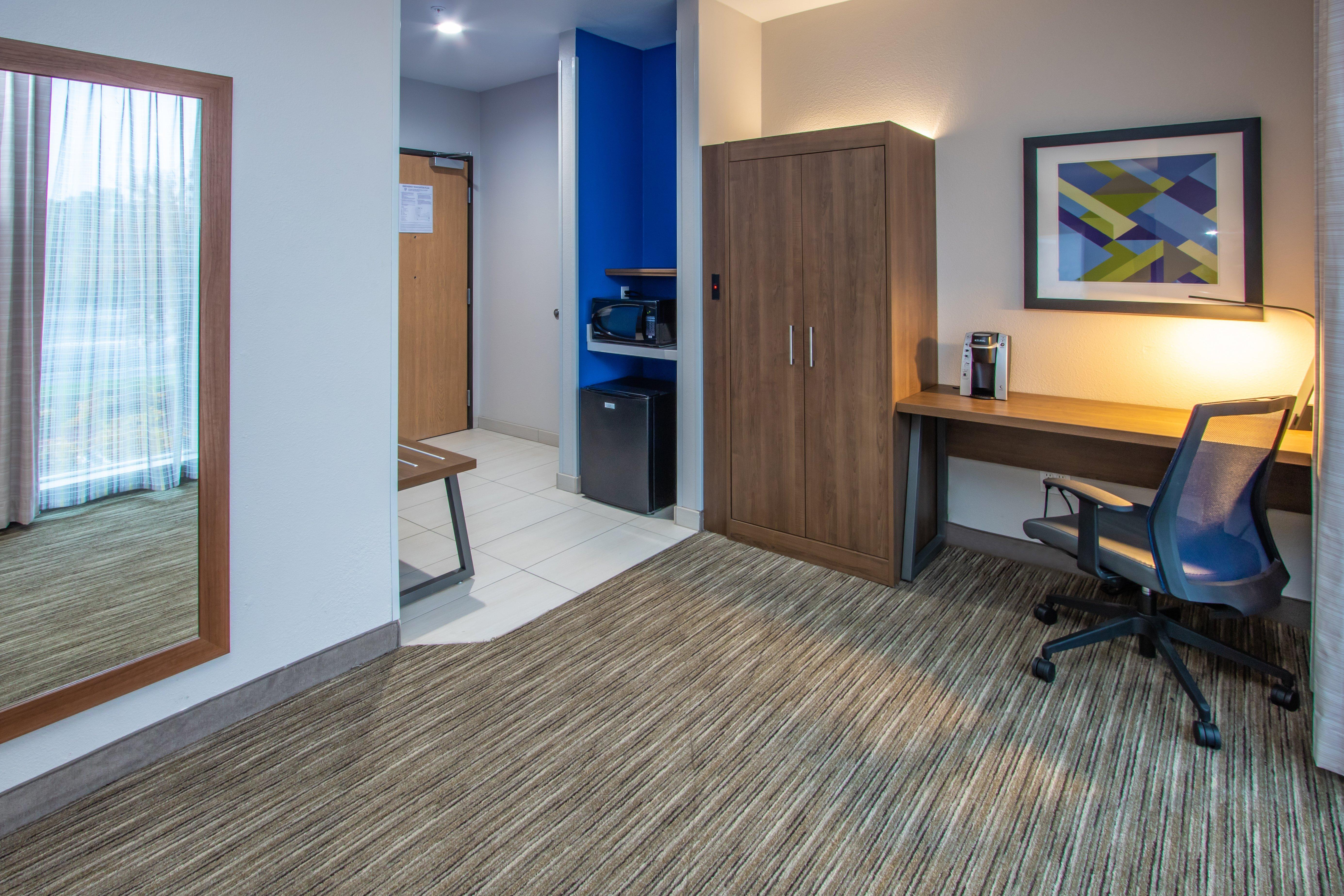 Holiday Inn Express Hotel & Suites Roseville - Galleria Area By Ihg Kültér fotó