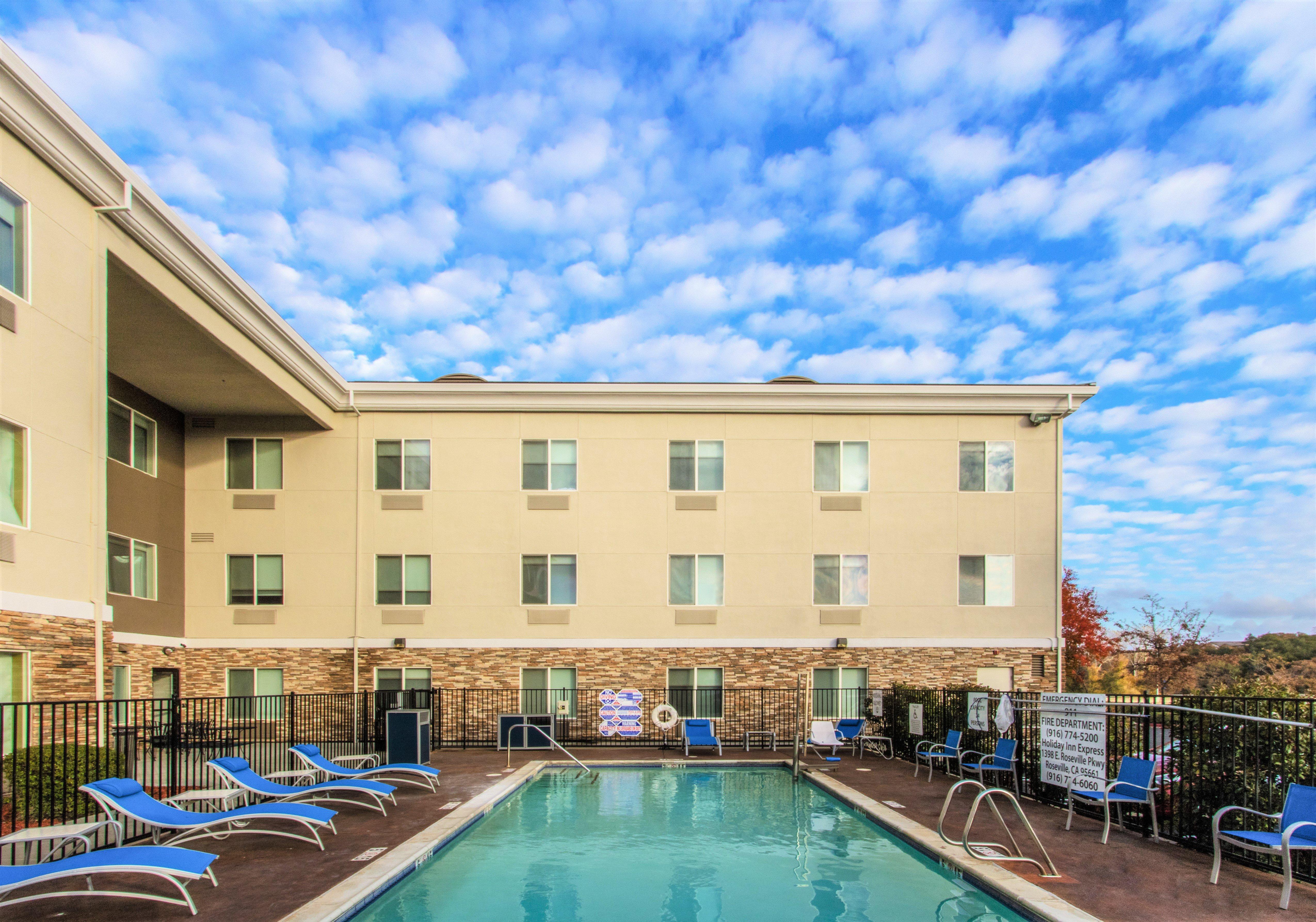 Holiday Inn Express Hotel & Suites Roseville - Galleria Area By Ihg Kültér fotó